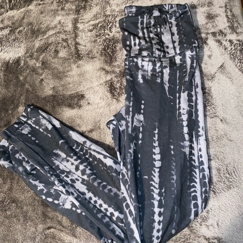 Patterned leggings